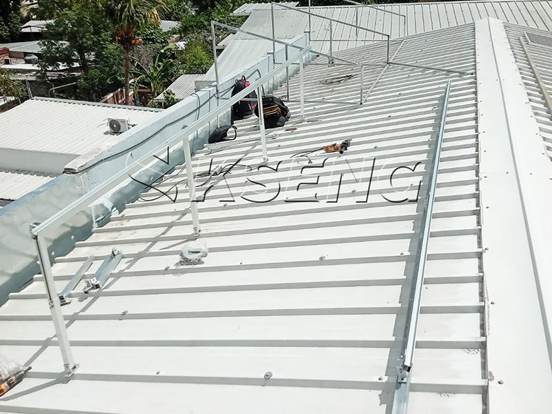 Adjustable angle solar racking