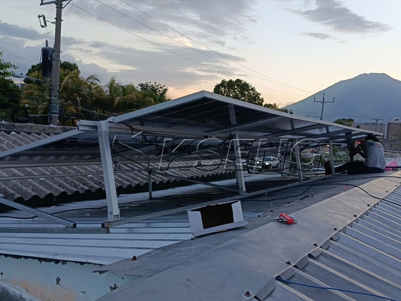 Adjustable Front Leg and Rear Leg Solar Mounting Adjustable-front-and-rear-legs-for-solar-panel-mounting-on-metal-roof