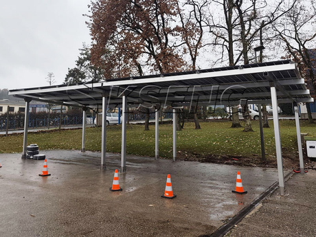 Solar-parking-lot-solution-France.jpg