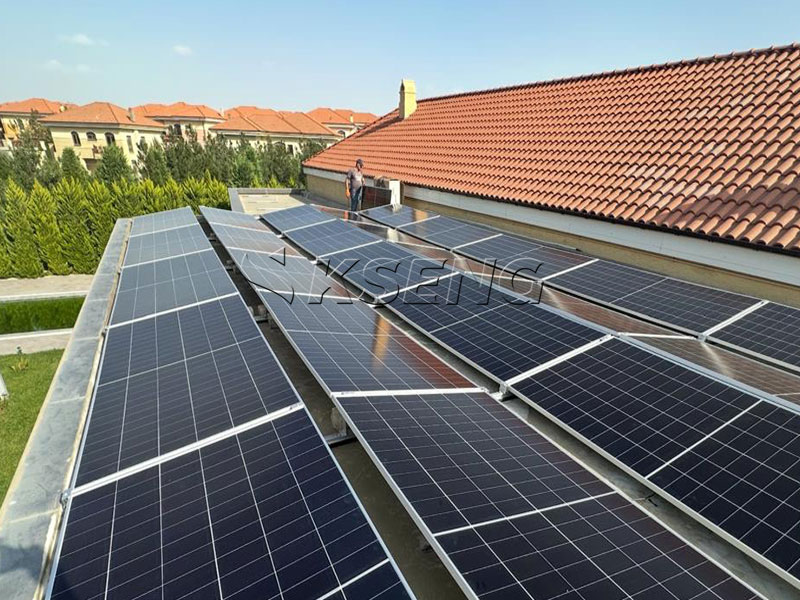 Concrete-rooftop-ballasted-solar-brackett