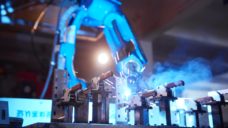 Robotic arm welding