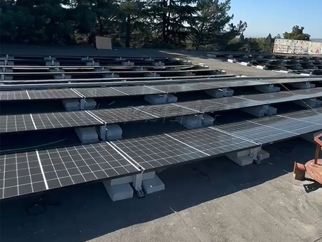 Flat-roof-PV-mounting-structure-layout-for-commercial-solar-installation.jpg