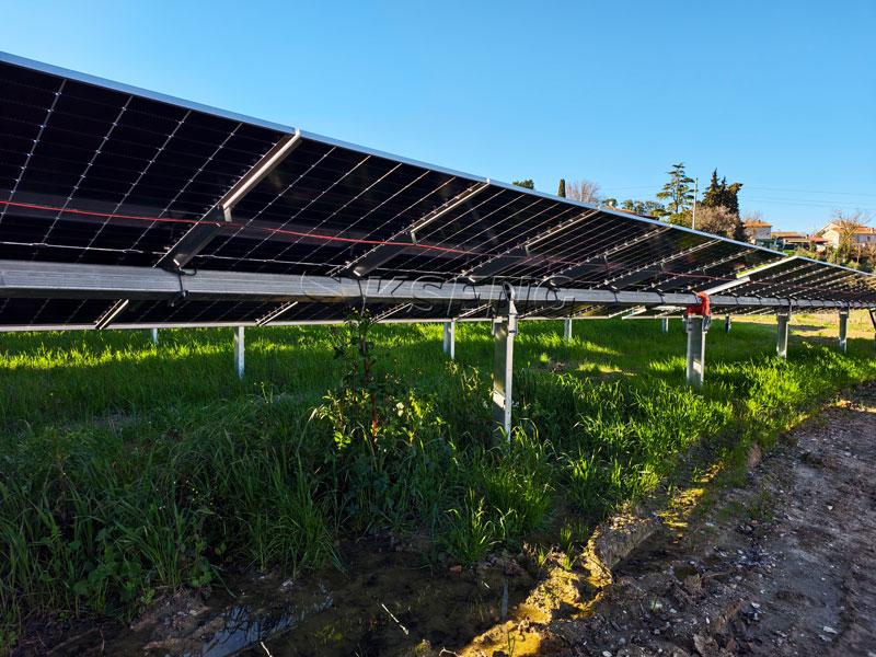 single-axis-solar-tracker-project-in-Italy